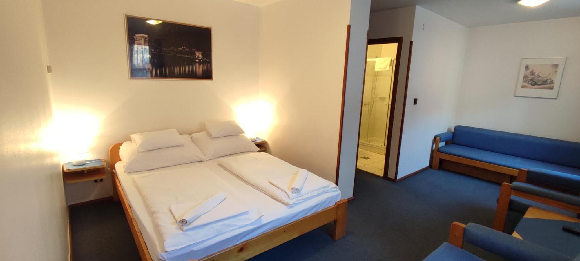 Hotel Adler Panzio Budaörs Zewnętrze zdjęcie